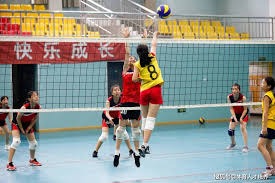 克勒舍：泽特尔属于德国最优秀的门将之一，他有望入选国家队