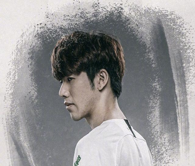 篮球活动中 篮球活动中